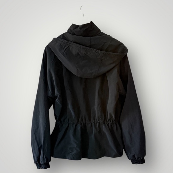 Calla Women’s Black Quarter Zipped Jacket! Large! - Picture 8 of 8